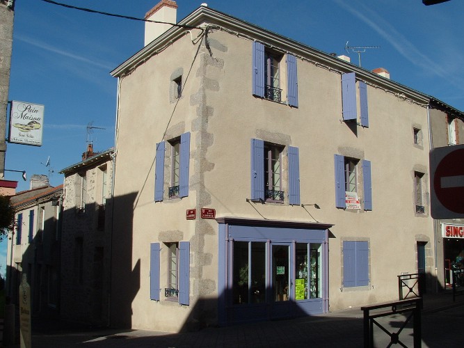 Restauration de façade avec des enduits à la chaux à Vertou